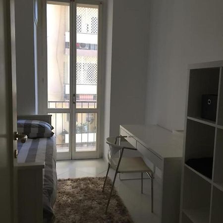 Comodo Appartamento In Pieno Centro Iun P1868 Cagliari Bagian luar foto